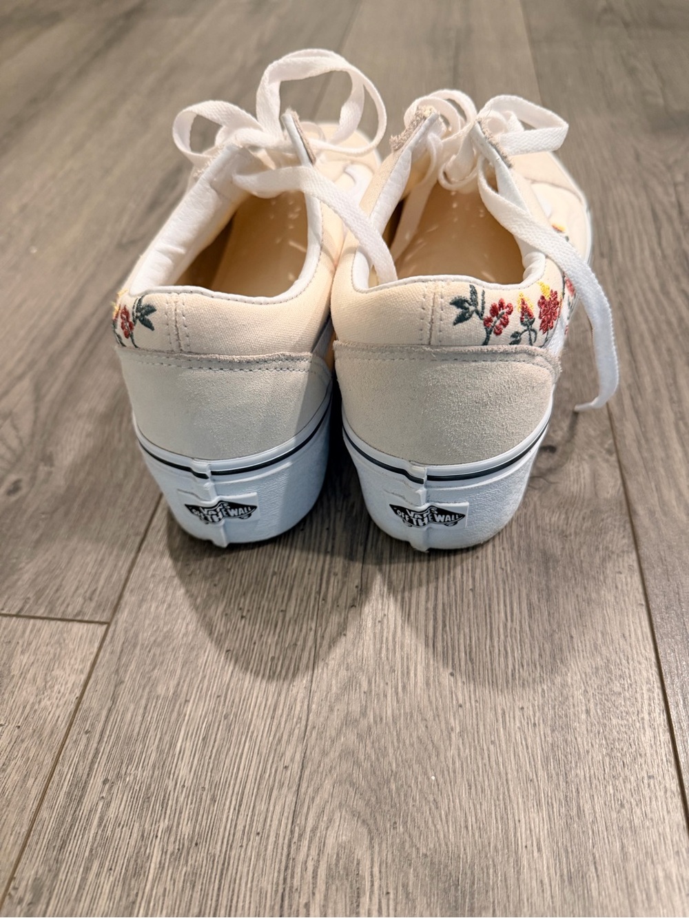 Vans Cream Platform Sneakers with Floral Embroidery - Picture 3 of 6